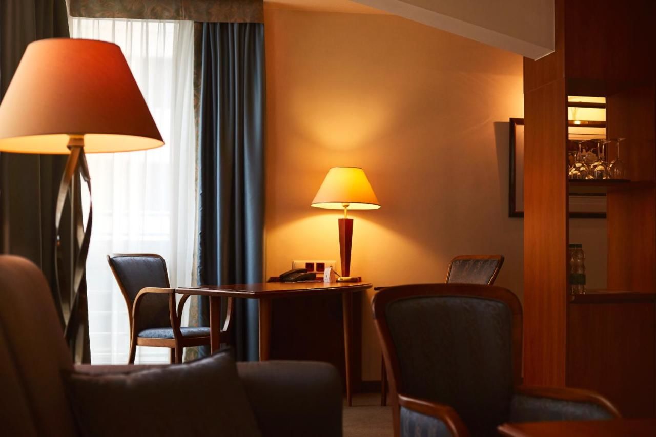 Отель Hotel Mercure Poznań Centrum Познань-40